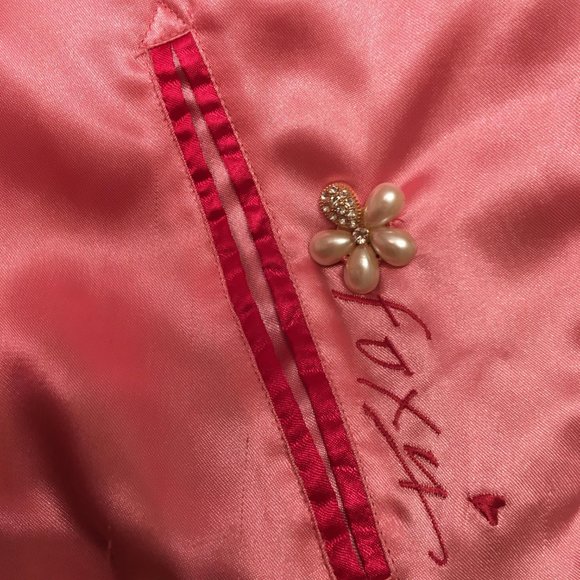GORGEOUS vintage Y2K satin jacket with custom hello kitty /crystal details - Picture 8 of 11